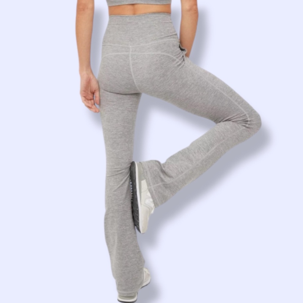 OFFLINE By Aerie The Hugger Pocket Bootcut Legging